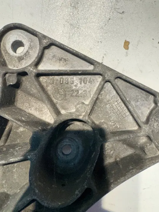 BMW E39 530d M57 Manuaalivaihteiston Tuki 1096104 image 5