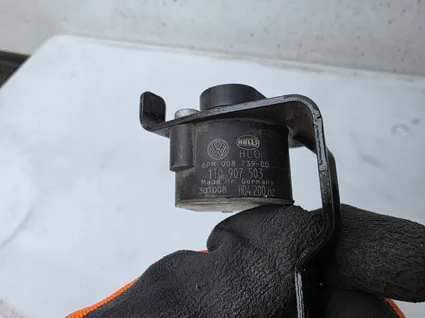 Sensor de nível de suspensão dianteira esquerda Audi A6 C6 image 4