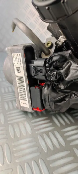 Pompe de direction OEM 9684133180 pour Peugeot 407 image 5
