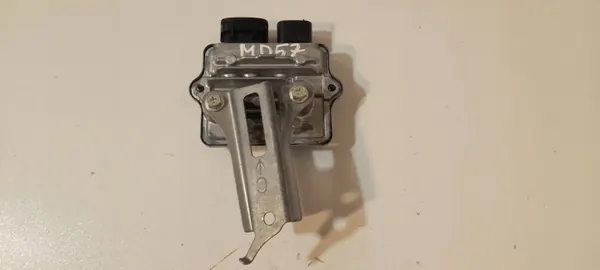 Toyota RAV4 XA50 Kraftstoffpumpensteuergerät 8957142019 image 4