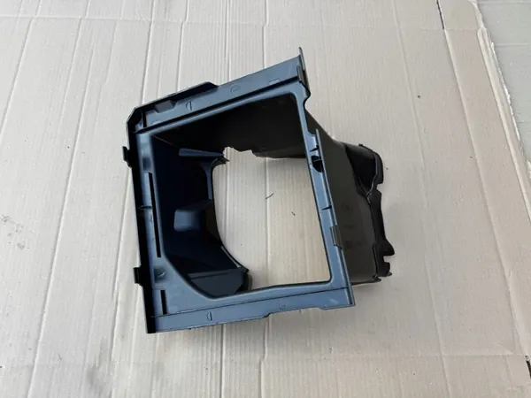 Land Rover Defender L663 luftintag OEM L8B28C465AE image 3