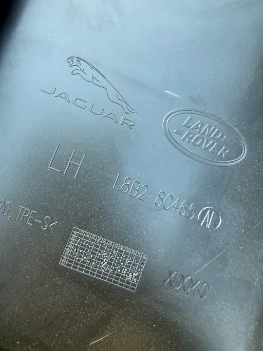 Land Rover Defender L663 luftintag OEM L8B28C465AE image 4