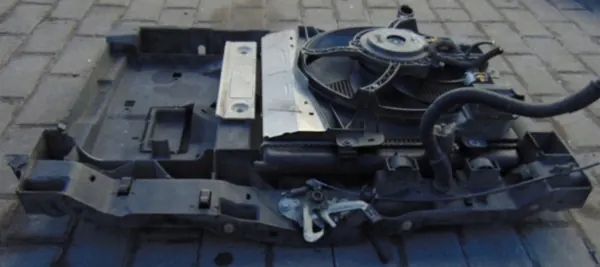 OEM 9687710780 Etujäähdyttimen tuki Peugeot 207:lle image 4