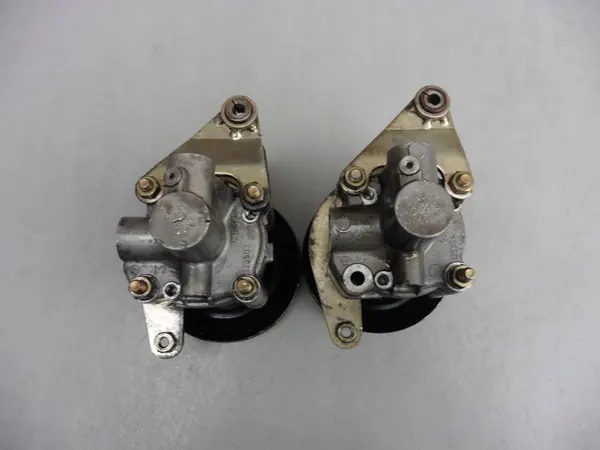 Bomba de direção assistida Audi 80 90 A6 1.8i 2.3i LUK image 8