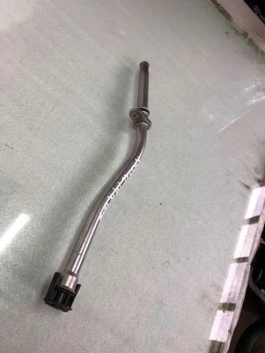 Tuyau de remplissage d'huile OEM A7003703700 Mercedes-Benz image 3