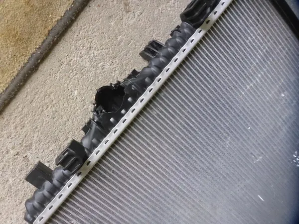 Radiador de agua original 1.5 TSI 2.0 TDI Audi VW Skoda Seat 5WA121251D image 3