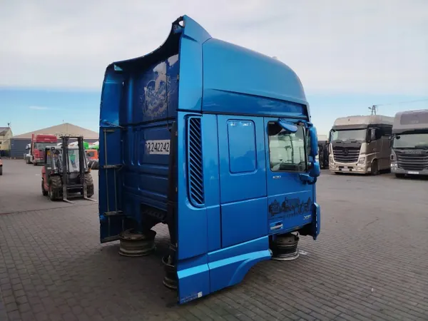 DAF 106 Lift Cabine - OEM KABINA 106 LIFT image 4