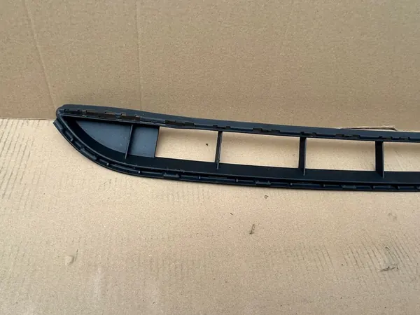 Griglia centrale paraurti anteriore VW Touareg 7P image 4