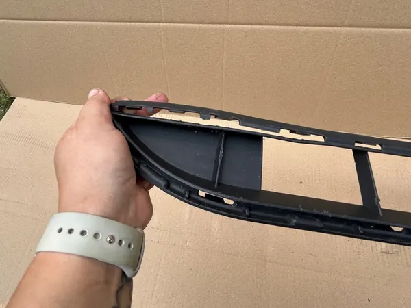 Griglia centrale paraurti anteriore VW Touareg 7P image 5