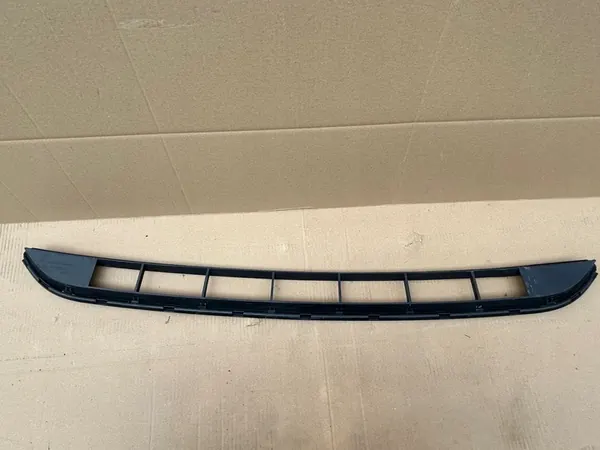 Griglia centrale paraurti anteriore VW Touareg 7P image 6