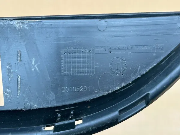 Griglia centrale paraurti anteriore VW Touareg 7P image 7