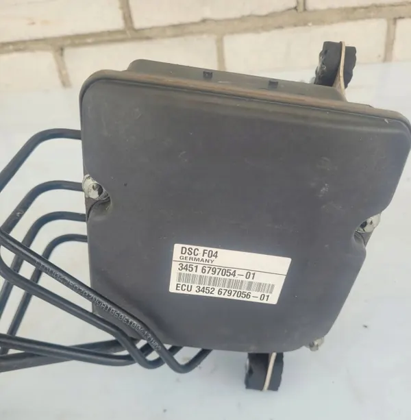 BMW ABS DSC Pumppu OEM 6797054 7-sarja F04 image 2