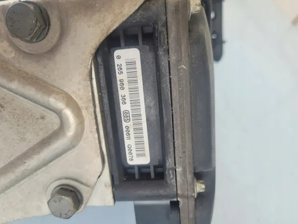BMW ABS DSC Pumppu OEM 6797054 7-sarja F04 image 4