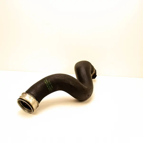 BMW X1 E84 2013 Linke Seite Intercooler Schlauch image 2