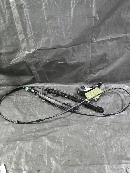 Audi A6 C7 Avant achterklep rollermotor 4G9863560A image 2