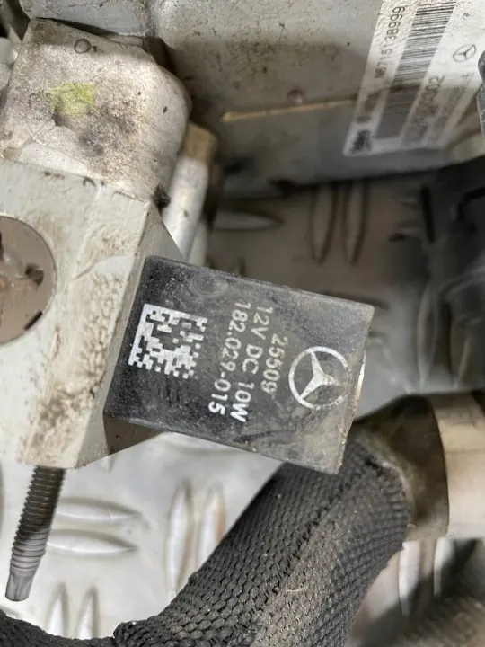 OEM A2058300302 A2055013782 W205 AC expansionsventil image 6