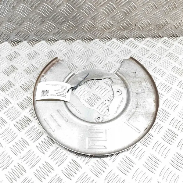 Escudo freio traseiro esquerdo Tesla Model 3 OEM 104466500C image 5