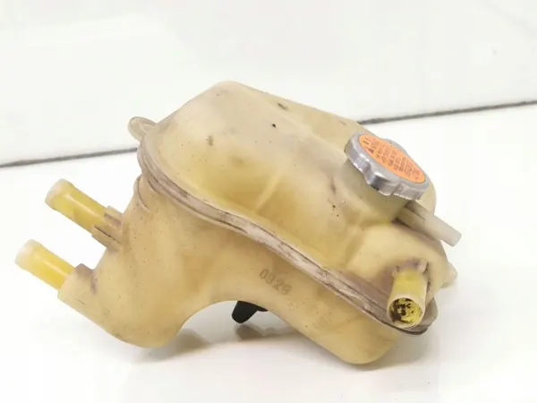 Mitsubishi ASX 2012 Utjämningstank OEM FRC33008 image 2