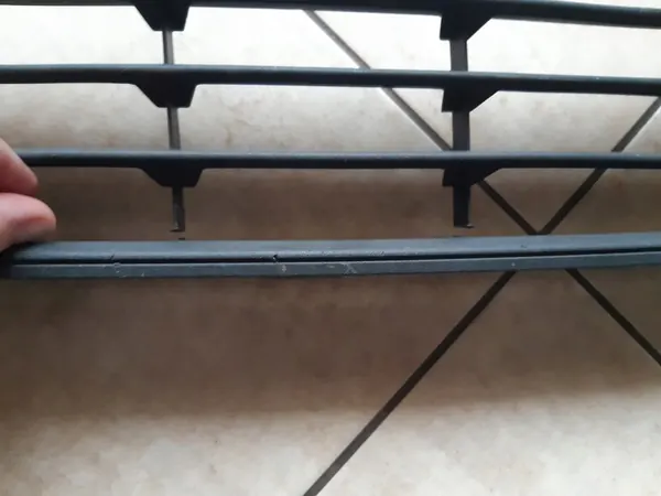 Griglia Paraurti - Centrale - VW Touran II - 2010 - OEM image 2