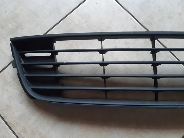 Griglia Paraurti - Centrale - VW Touran II - 2010 - OEM image 4