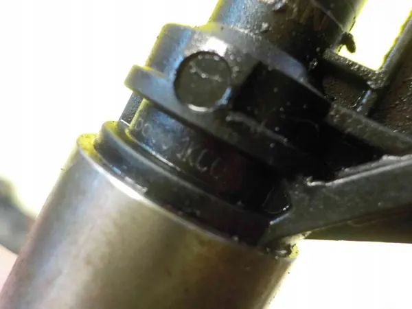 Injektor Nissan JUKE QASHQAI X-TRAIL 1.6 DIG-T 0261500092 image 4