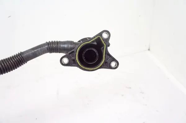 UT230 Olievuldop voor Mercedes CLA C117 W117 1.6i image 4