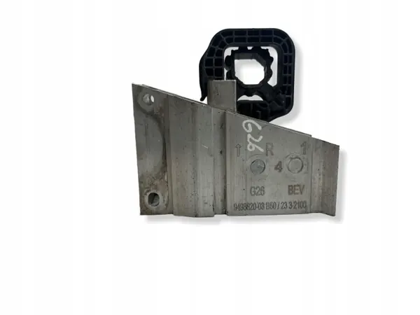 BMW i4 Etuistuimen turvavyön kiinnike OEM 9498820 image 4