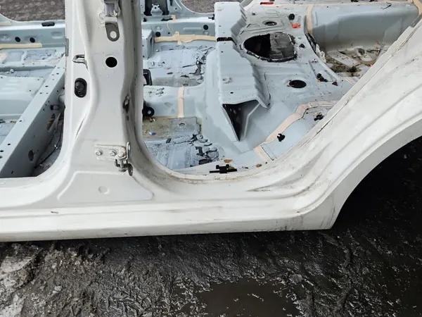 OEM IMPRK1544046 Vasen Keskitolppa B Toyota Aygo II image 5