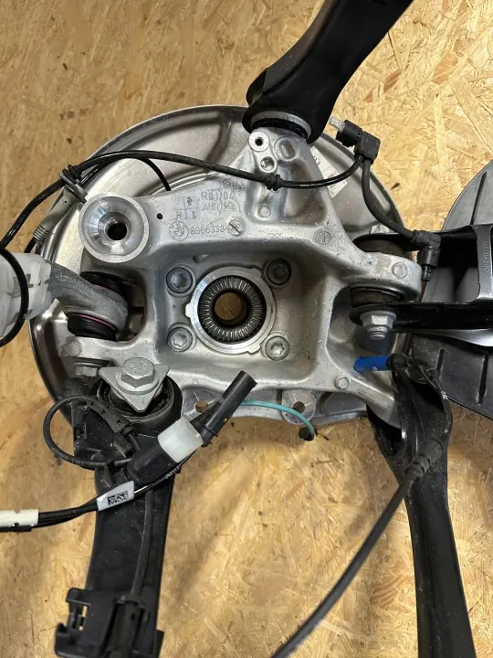 OEM 6866338 Hinterachsdrehgelenk BMW 5 image 3