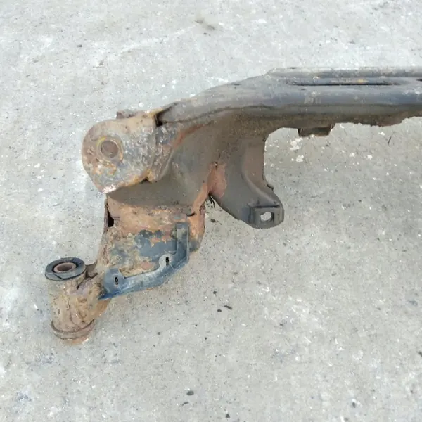 NISSAN X-TRAIL I T30 2.2 DI Châssis Avant image 4