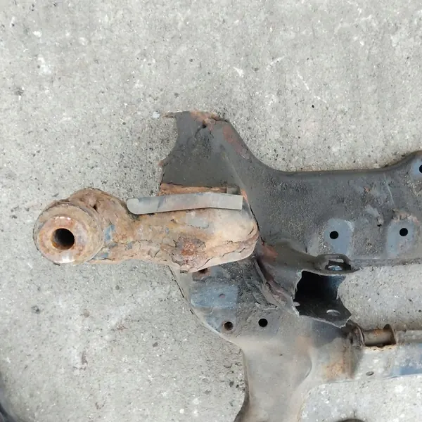 NISSAN X-TRAIL I T30 2.2 DI Châssis Avant image 9