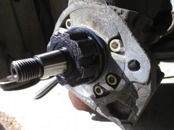 Bomba de injeção Isuzu D-Max 3.0 Diesel OEM PW232 image 5