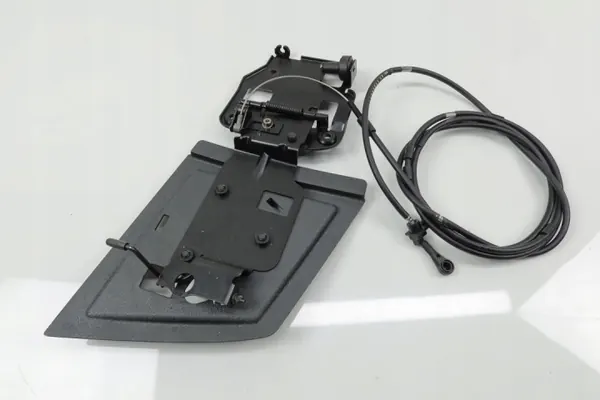 Mercedes CLK W209 Katkoskenpeite Vasen OEM 2097570706 image 4