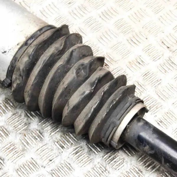 Tesla Model S Taka-oikea ilmaiskujyra OEM 106746626B image 5