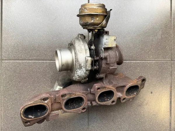 Turbo usado OEM 55196766 para Opel Vectra C 1.9 CDTI image 3