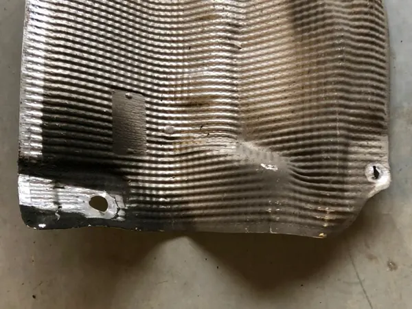 Lämpösuoja OEM 8W0 804 172 C Oikea Taka Audi RS5 image 3