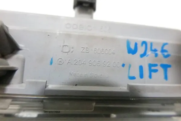 Mercedes-Benz Halogeen Rechts Voor LED DRL Grille A2049069200 image 7