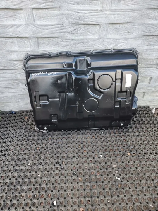 Escudo inferior BMW X5 G05 OEM 241318 - Usado image 2