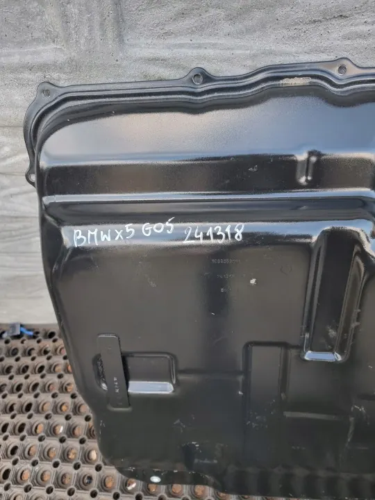 Escudo inferior BMW X5 G05 OEM 241318 - Usado image 3