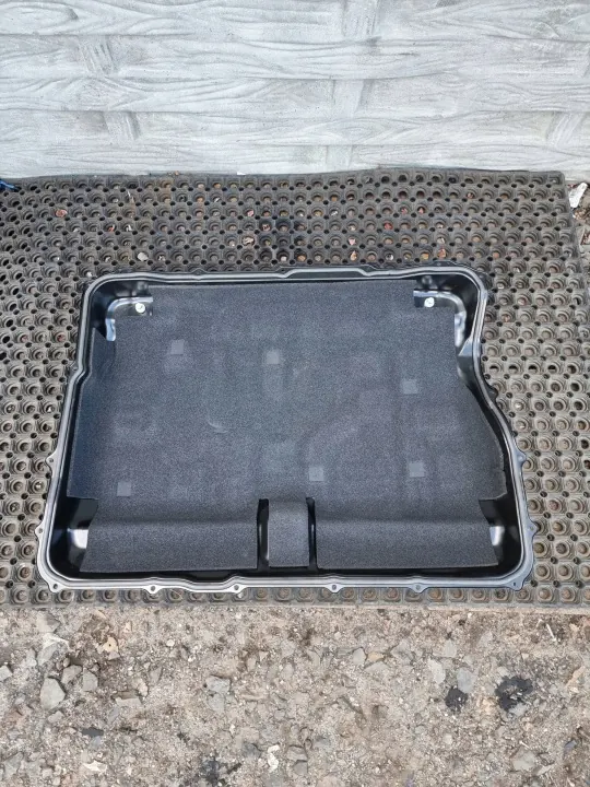 Escudo inferior BMW X5 G05 OEM 241318 - Usado image 5