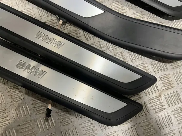 Verlichte dorpeltrim BMW F02 LONG image 6