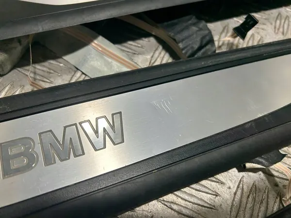 Verlichte dorpeltrim BMW F02 LONG image 8