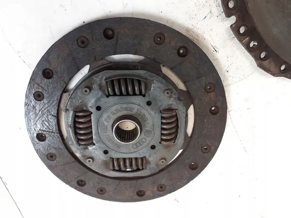 SEAT LEON 1.6 8V Disco de Embreagem Placa Pressão OEM 036141032H image 3