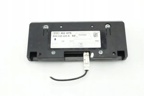 Audi A4 Cabrio Antennenverstärker OEM 8H0035225S image 2