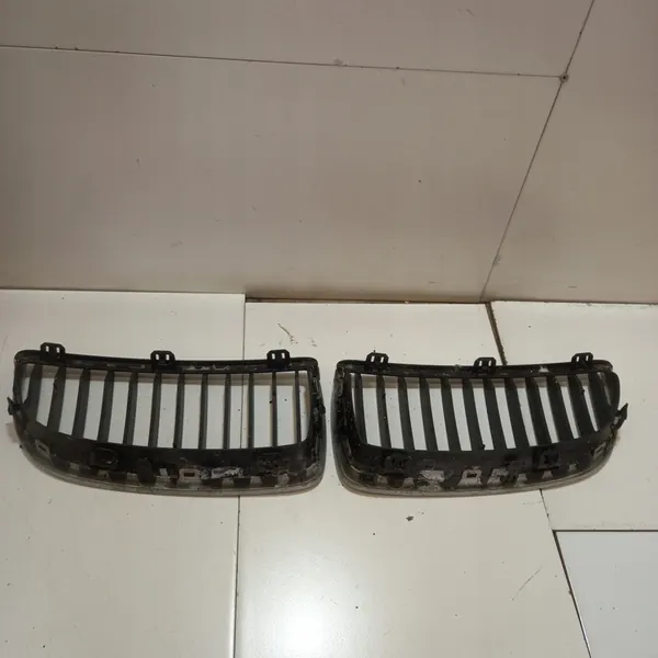 BMW E90 Grill Insert 7120007 7120008 image 2