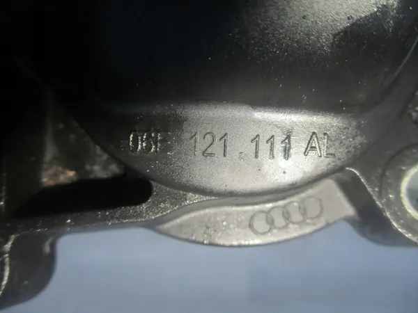 Carcasa de termostato Audi S4 S5 A6 Q5 Q7 A8 3.0TFSI image 4