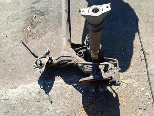 Opel Astra K Taka-Akselipalkki OEM Wrakowisko-14578- image 2