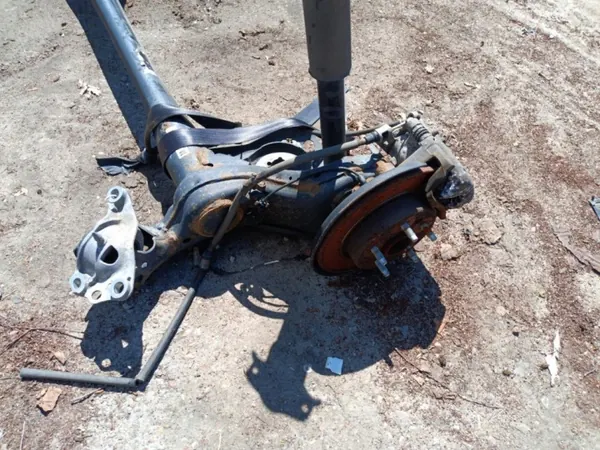 Opel Astra K Taka-Akselipalkki OEM Wrakowisko-14578- image 9