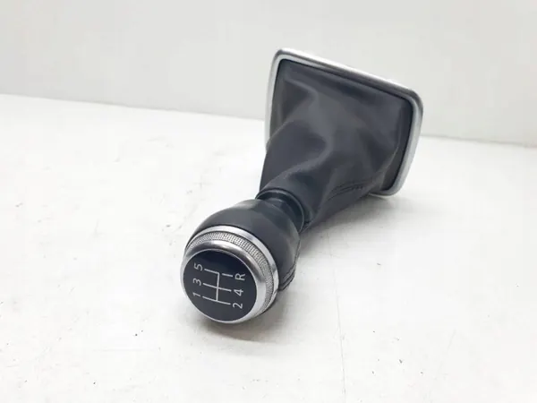 OEM 69352360R Manchon Levier Vitesses Dacia Duster II image 2