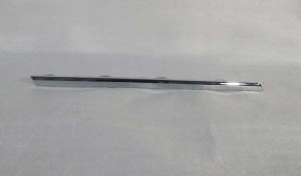 VW PASSAT B6 TAKAA VASEMMAN PUOLEINEN CHROMI image 2